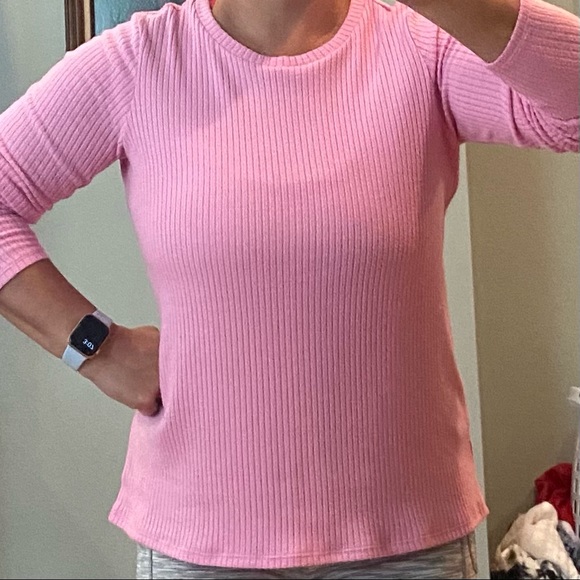 American Eagle, super soft long sleeved T, size M - Picture 6 of 6